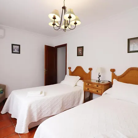 Jorge Spainsunrentals 1022 *