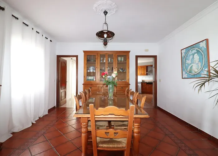 Jorge Spainsunrentals 1022 *